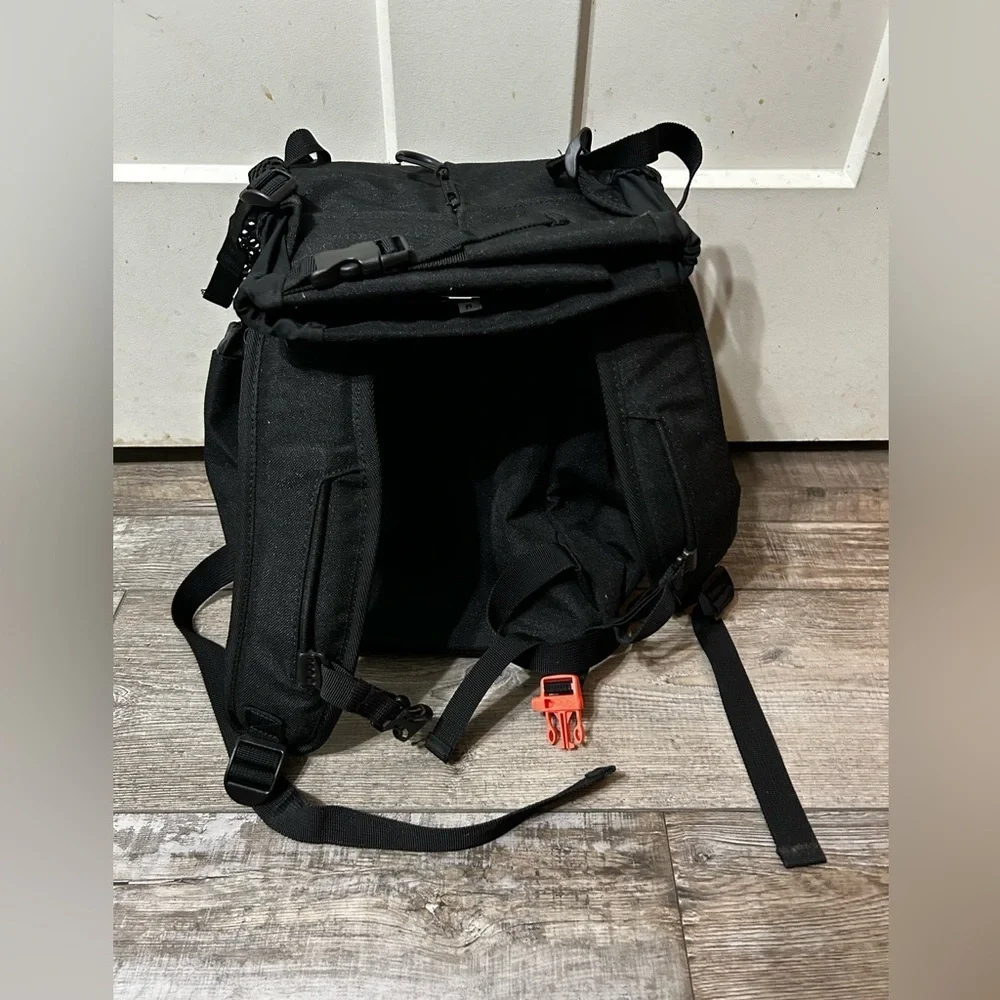 K9 Sport Sack® AIR PLUS Adjustable Backpack Dog Carrier Medium in Black